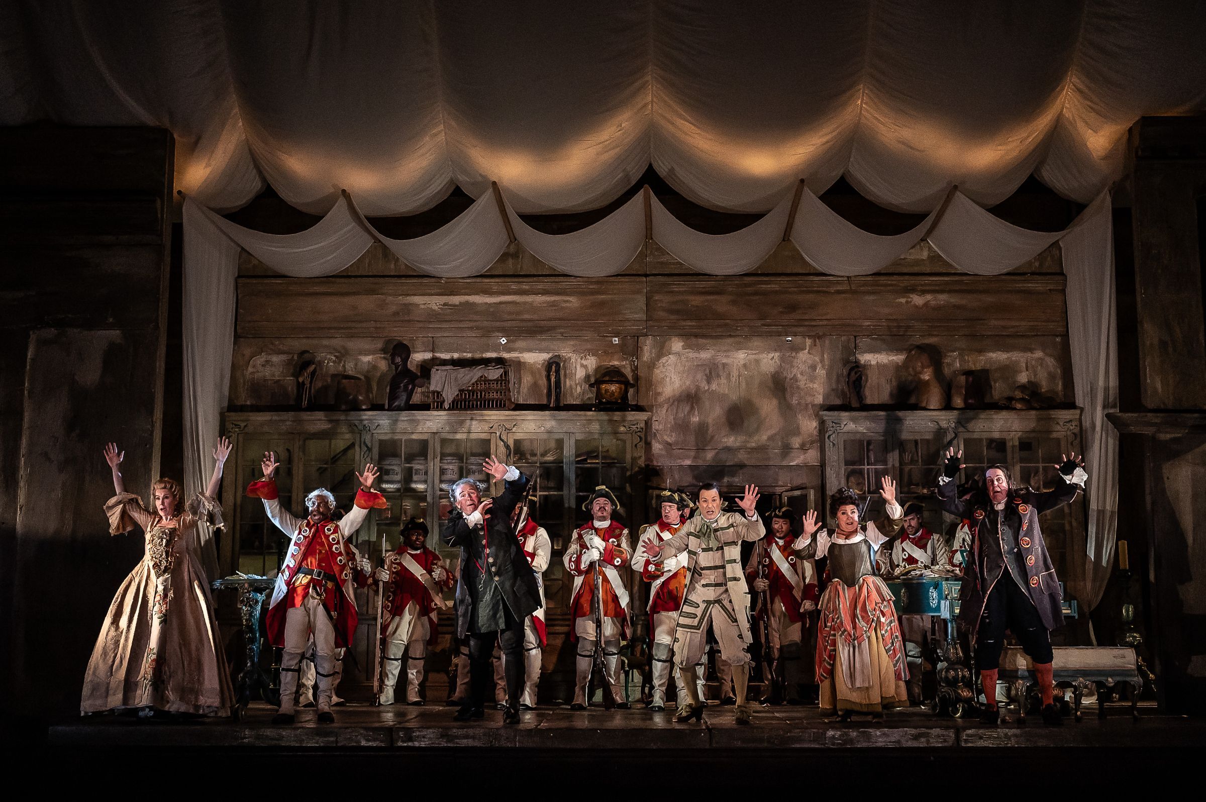 <i>The Barber of Seville</i>, Act 1 finale &copy; Clive Barda