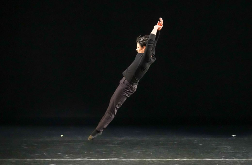 Herman Cornejo in Twyla Tharp's <i>Brel</i> © Steven Pisano