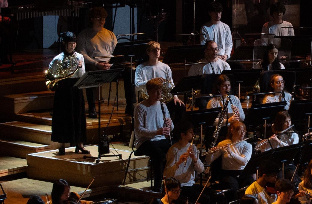 Jhih-Yi Chang (horn) and the CBSO YO &copy; Hannah Fathers