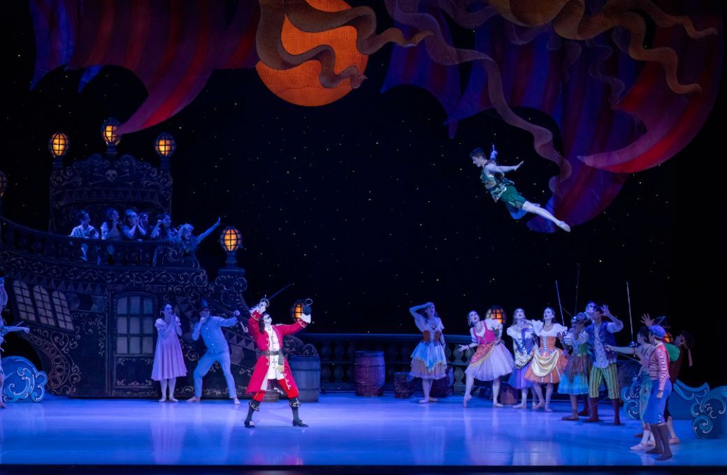 Kansas City Ballet in Devon Carney's <i>Peter Pan</i> © KCBalletMedia