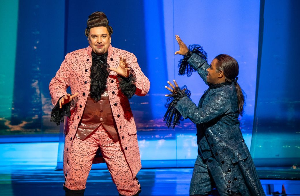 Adam Plachetka (Figaro) und Lawrence Brownlee (Graf Almaviva) &copy; Wiener Staatsoper | Ashley Taylor