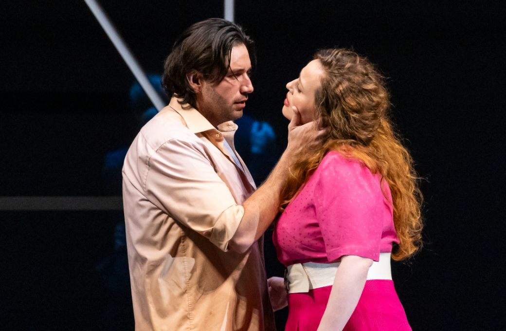 <i>Il tabarro</i>: Joshua Guerrero (Luigi) und Elena Stikhina (Giorgetta) &copy; Stephan Br&uuml;ckler
