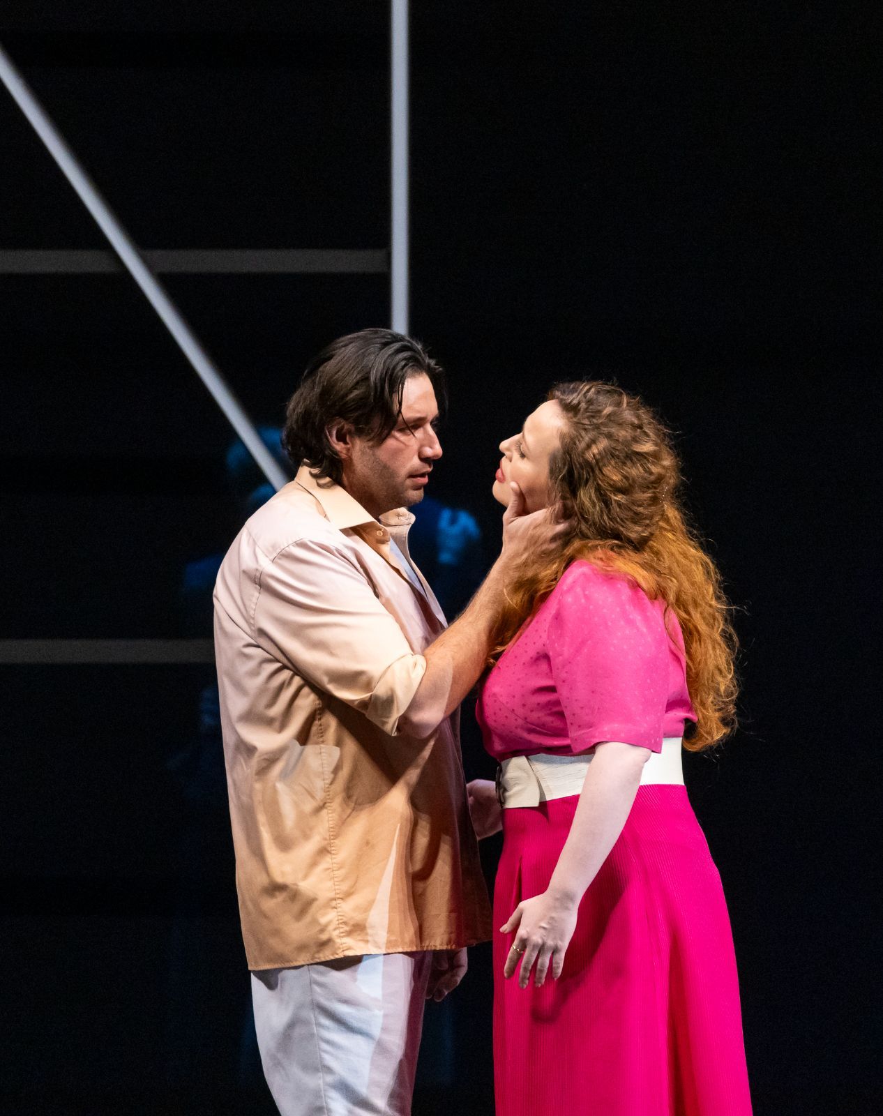 <i>Il tabarro</i>: Joshua Guerrero (Luigi) und Elena Stikhina (Giorgetta) &copy; Stephan Brückler