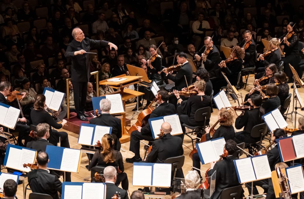 Gianandrea Noseda al frente de la National Symphony Orchestra &copy; Scott Suchman