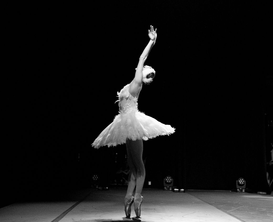 Olga Smirnova in Mikhail Fokine's <i>Dying Swan</i> &copy; Andrej Uspensky