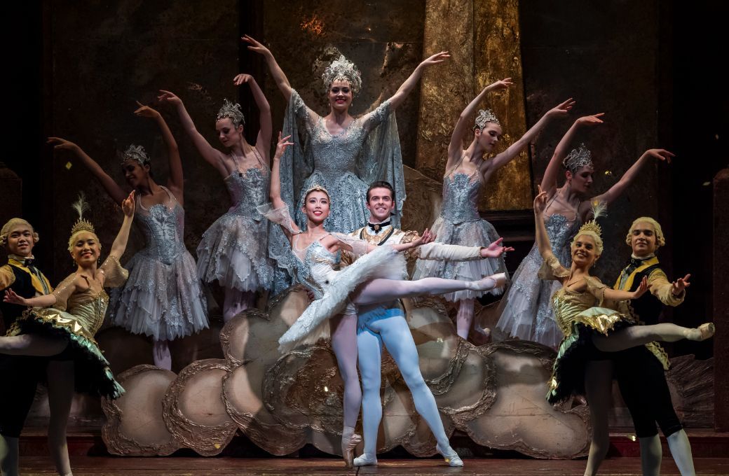Yu Kurihara as Princess Aurora and Lachlan Monaghan as Prince Florimund in <i>The Sleeping Beauty</i> &copy; Tristram Kenton