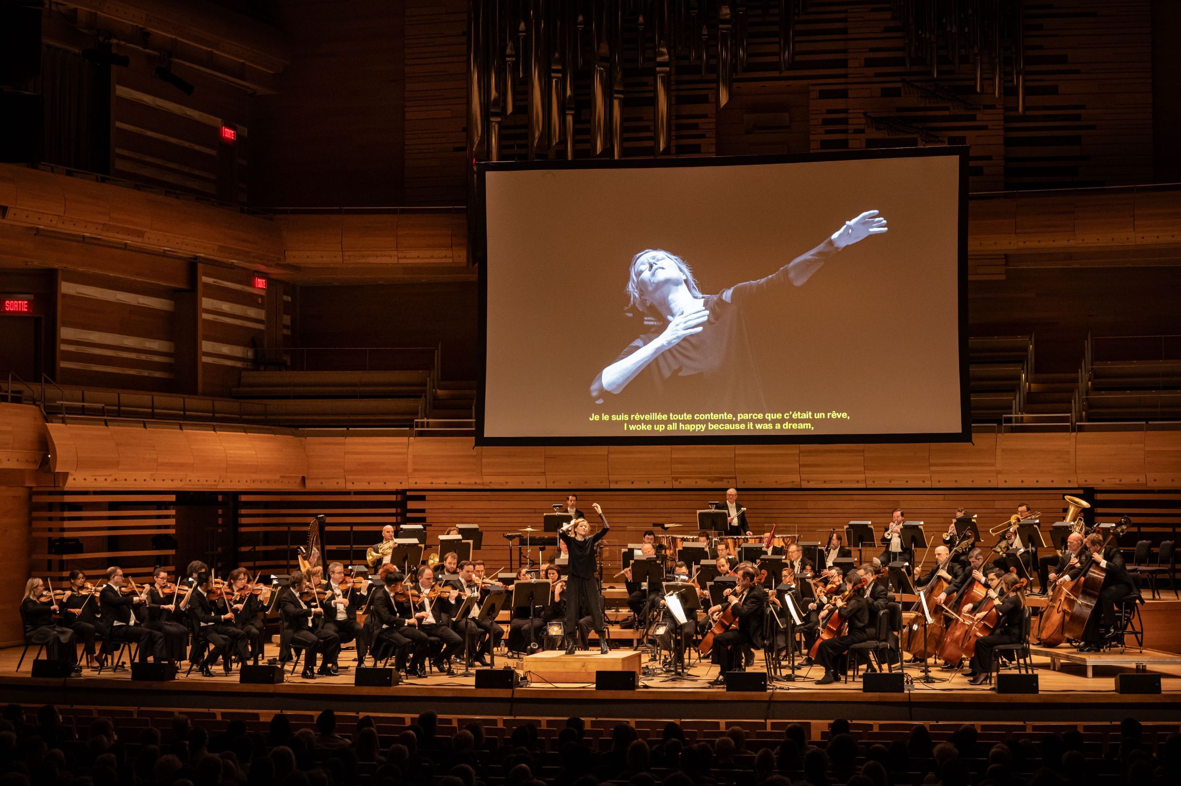 Barbara Hannigan and the Orchestre symphonique de Montréal &copy; Antoine Saito