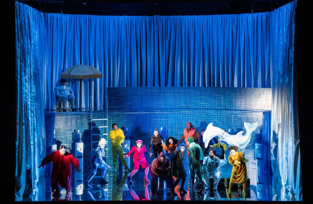 <i>Manon Lescaut</i>, Act 1 &copy; Richard Hubert Smith