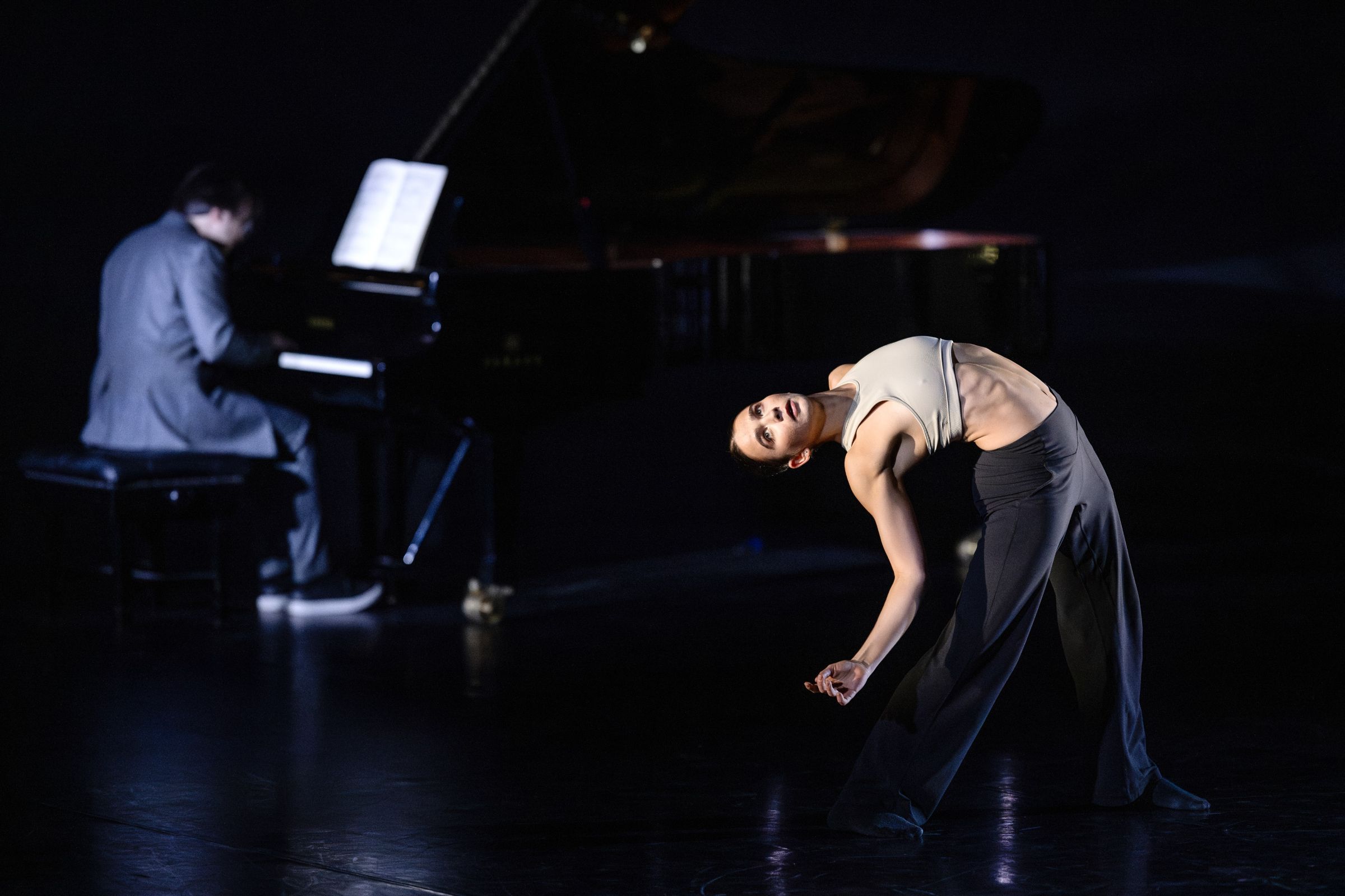 Felicity Chadwick in Joshua Junker's <i>324a</i> with Viktor Erik Emanuel on piano &copy; Deborah Jaffe