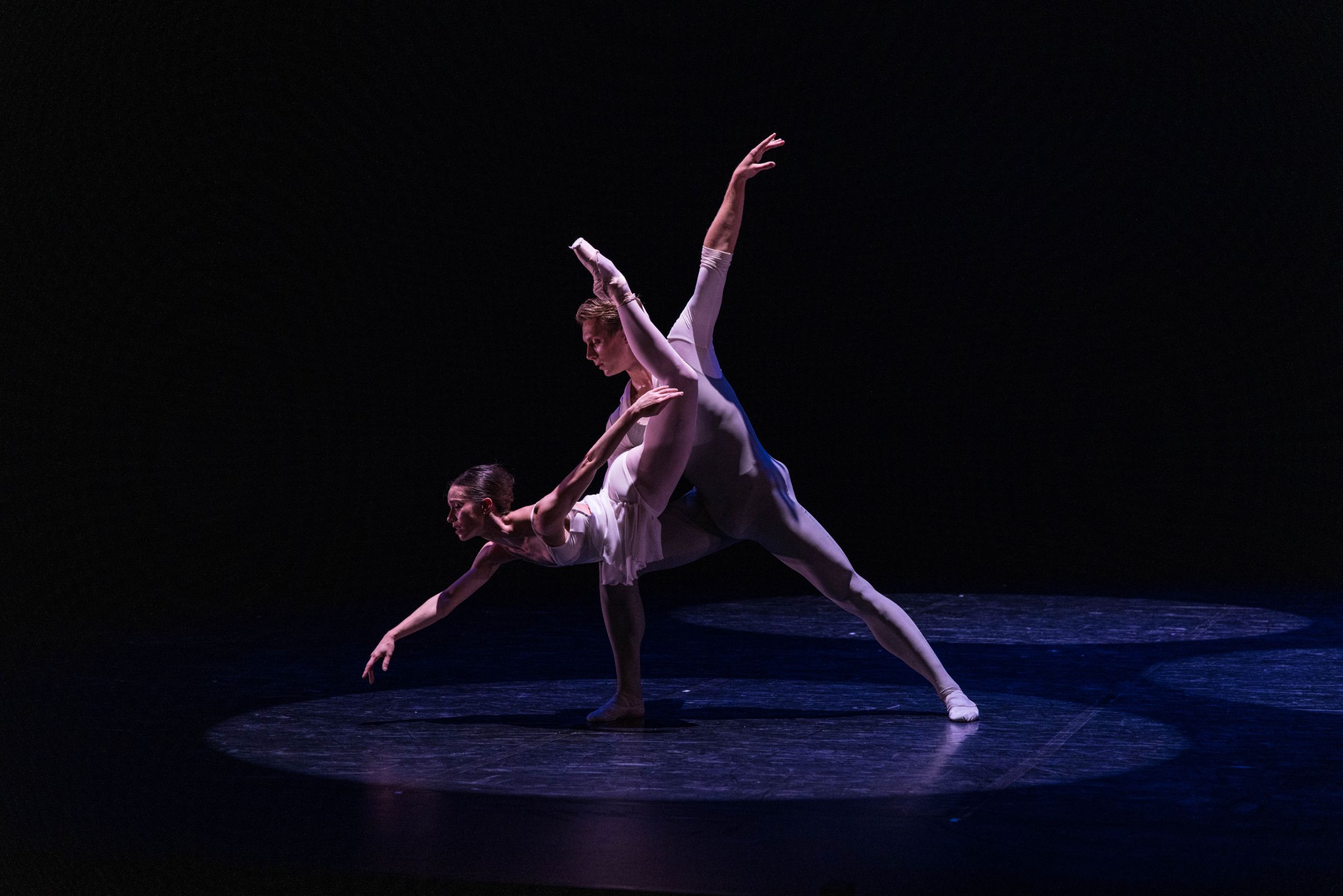 Lucy Green and Edison Manuel in Ben Stevenson's <i>Three Preludes</i> &copy; David Kelly