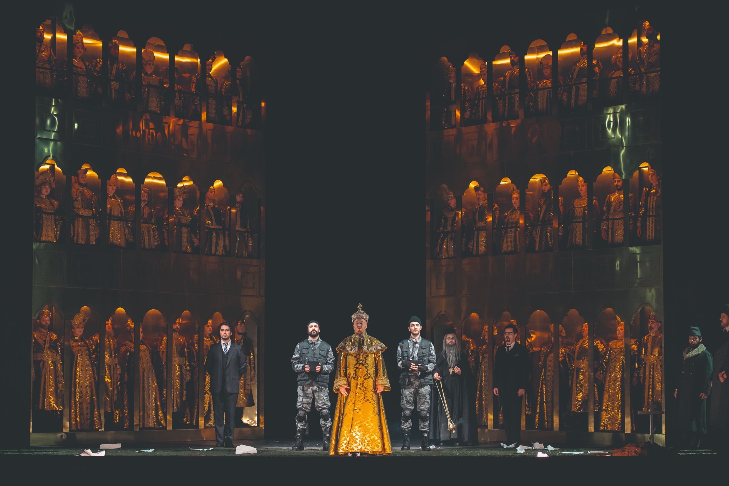 <i>Boris Godounov</i> au Théâtre des Champs-Élysées &copy; Mirco Magliocca