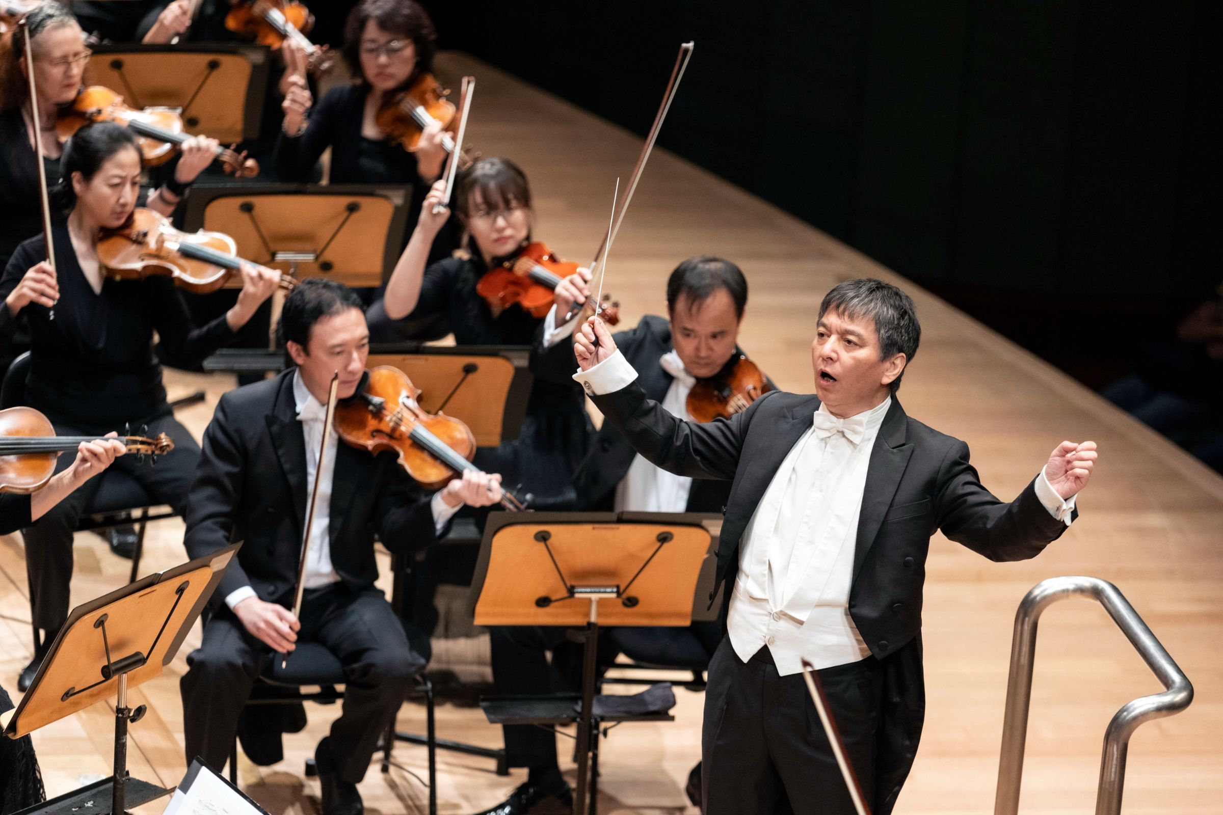 Lan Shui conducts the Singapore Symphony Orchestra &copy; Chris P Lim | Singapore Symphony Orchestra