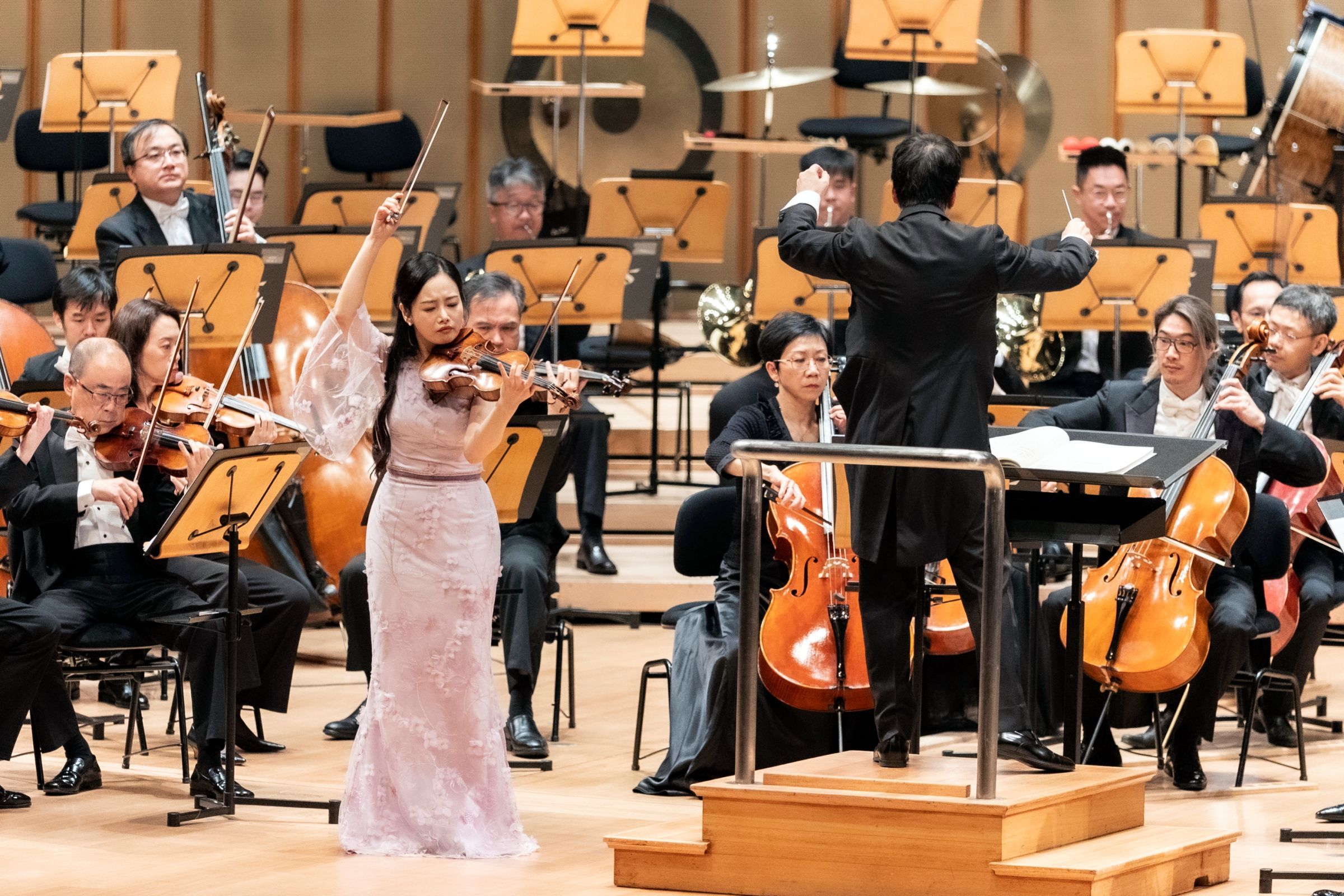 Bomsori Kim, Lan Shui and the Singapore Symphony Orchestra &copy; Chris P Lim | Singapore Symphony Orchestra
