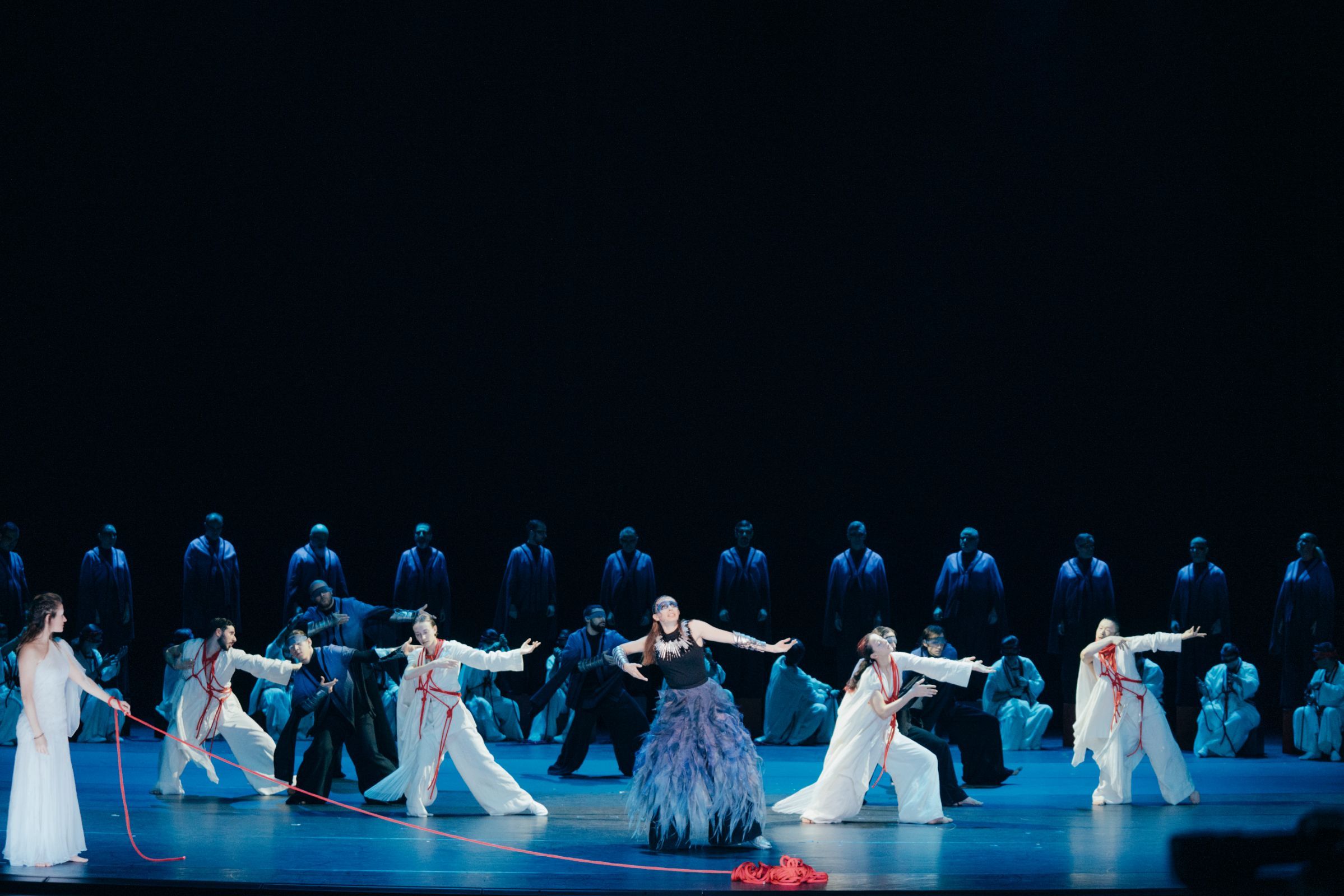 Lea Desandre (Idamante) and dancers &copy; Grand Théâtre de Genève | Filip Van Roe