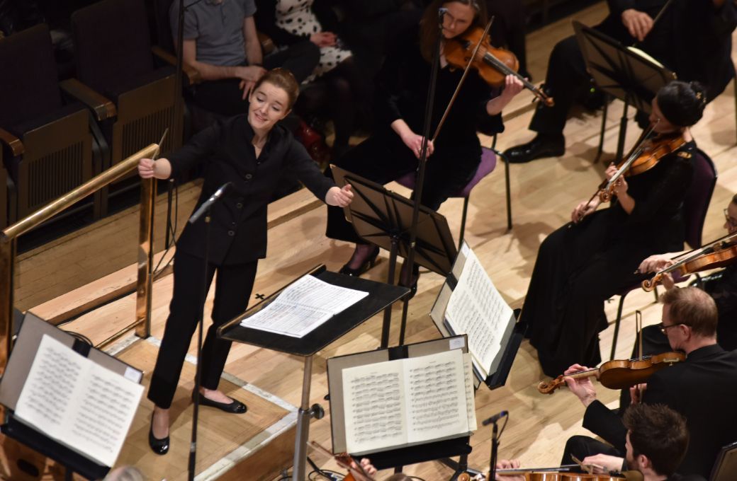 Anna Rakitina conducts the BBC Philharmonic &copy; BBC | Chris Payne