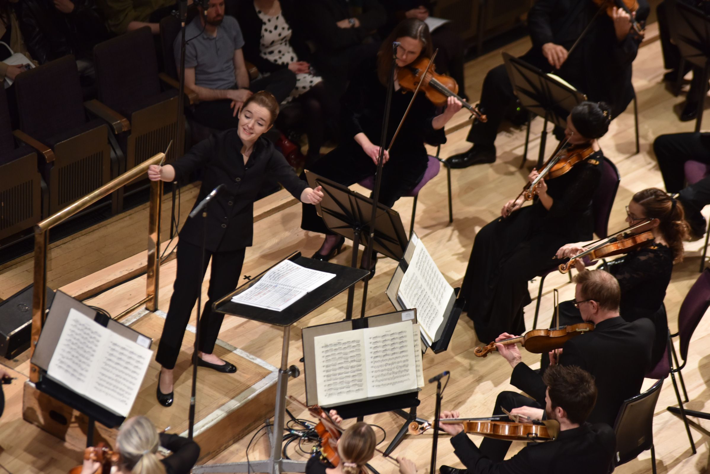 Anna Rakitina conducts the BBC Philharmonic &copy; BBC | Chris Payne