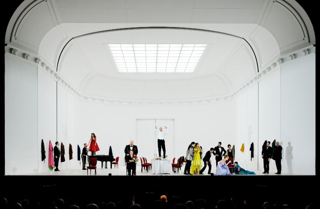 <i>The Exterminating Angel</i> at the Op&eacute;ra de Paris &copy; Agathe Poupeney / Op&eacute;ra national de Paris