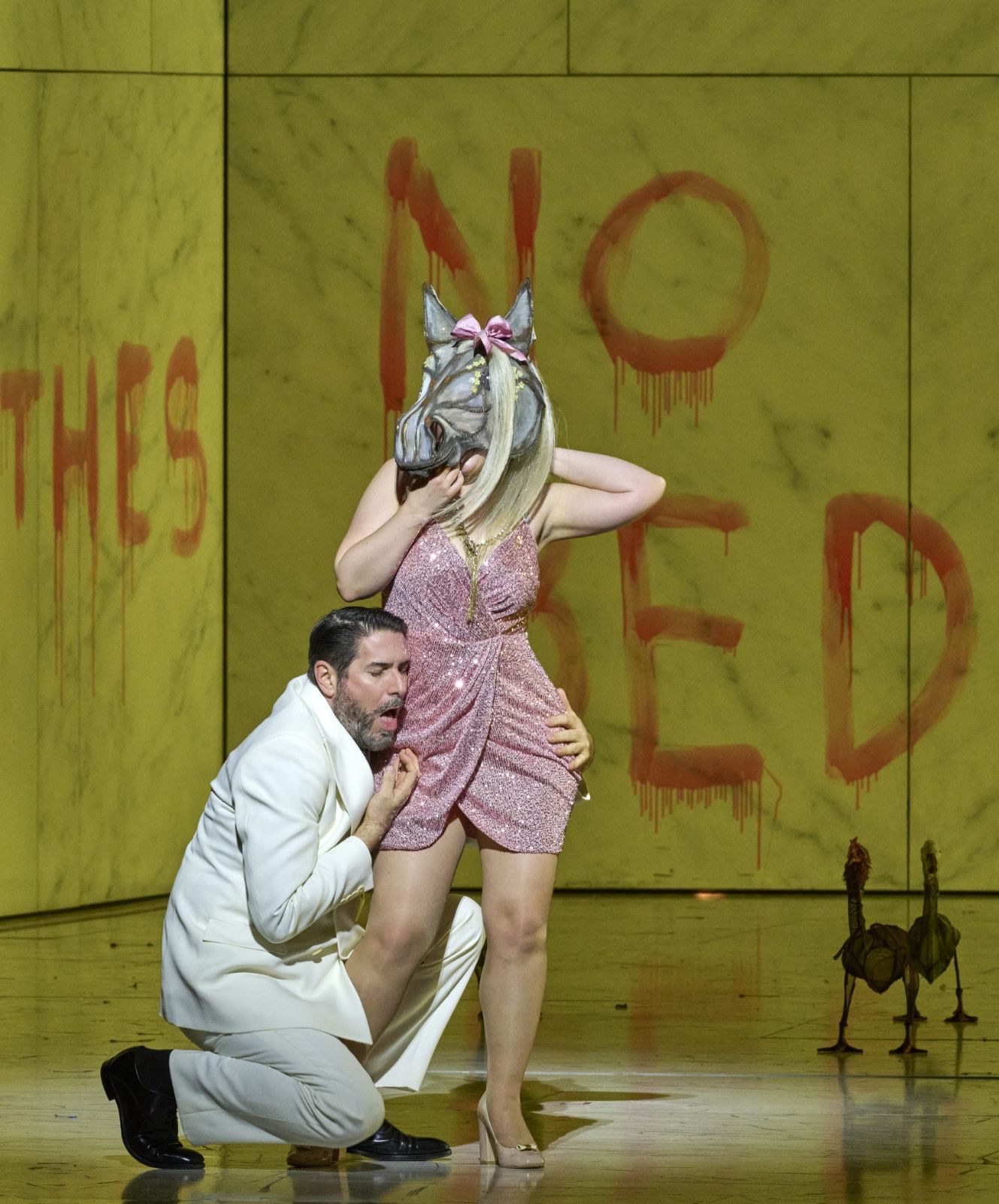 Clemens Unterreiner (Mr. Pilkington) und Holly Flack (Mollie) &copy; Wiener Staatsoper | Michael Pöhn