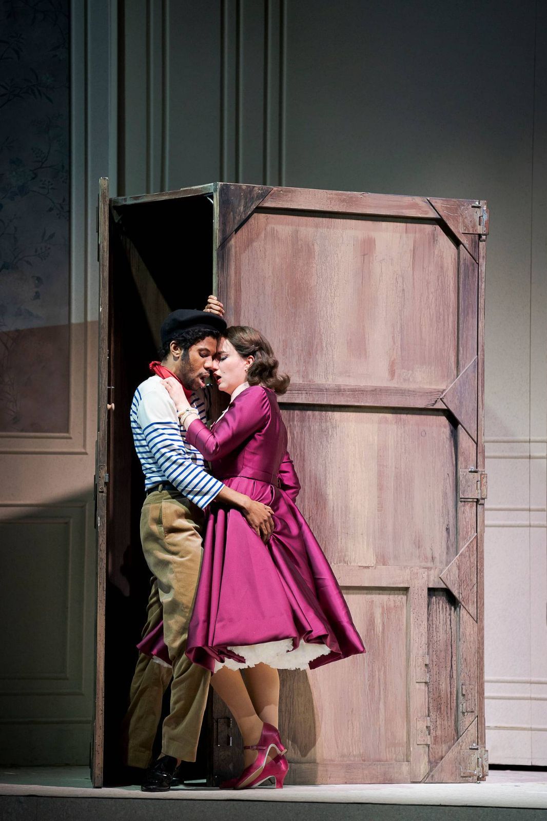 Aaron-Casey Gould (Camille de Rosillon) und Hedwig Ritter (Valencienne) &copy; Werner Kmetitsch | Volksoper Wien