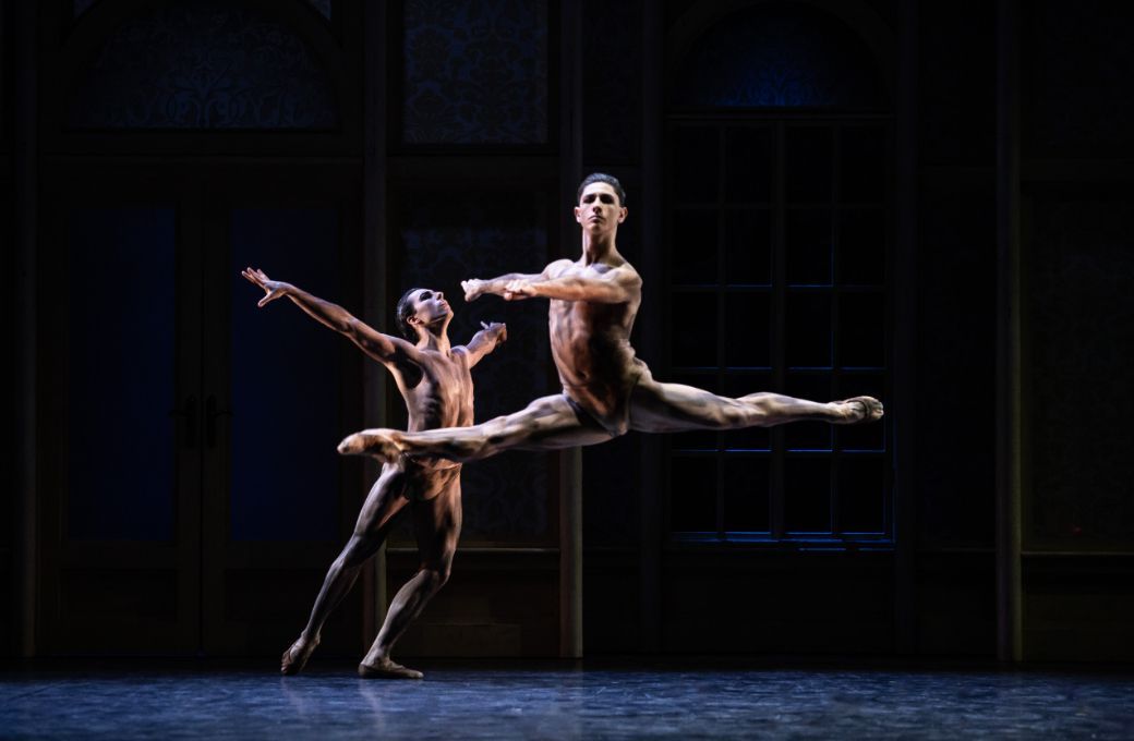 Giulio Diligente and Jaime Almaraz in Krzysztof Pastor's <i>Dracula</i> &copy; Roosa Oksaharju