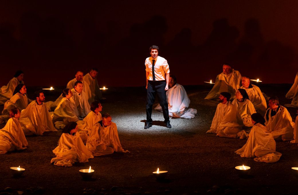 Carlo Vistoli (Orfeo) y Cor de la Generalitat Valenciana &copy; Miguel Lorenzo | Les Arts