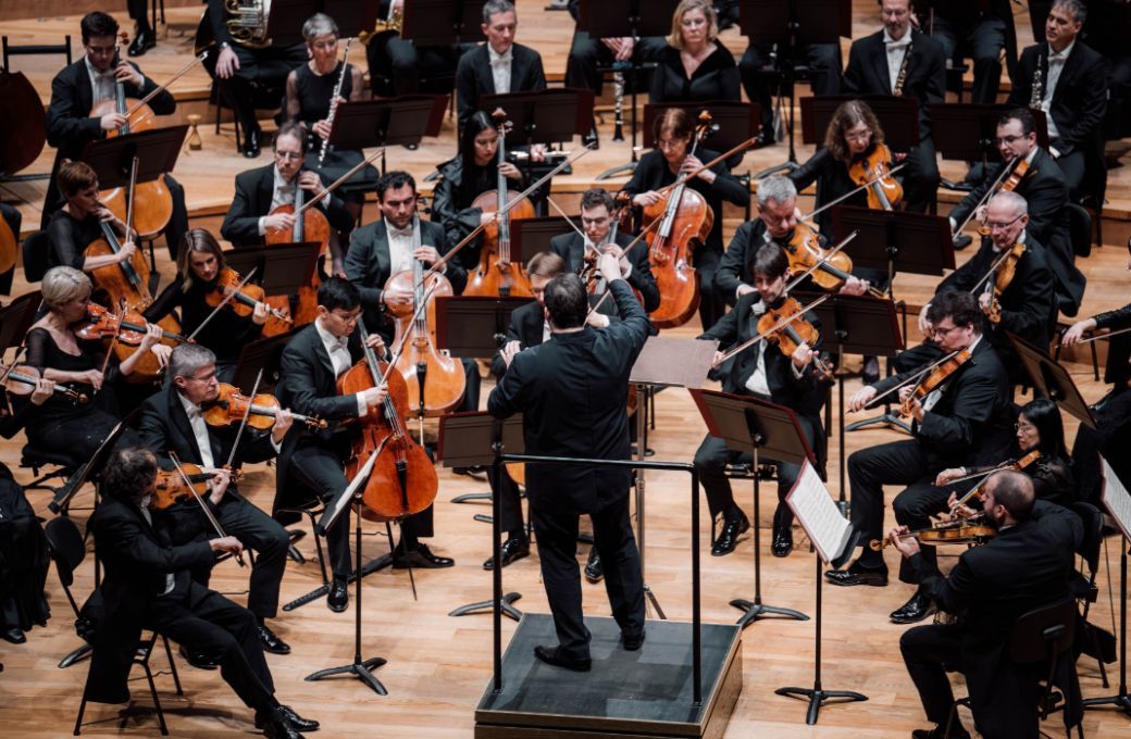 Le Gewandhausorchester et Andris Nelsons à la Philharmonie &copy; Stev Wackerhagen