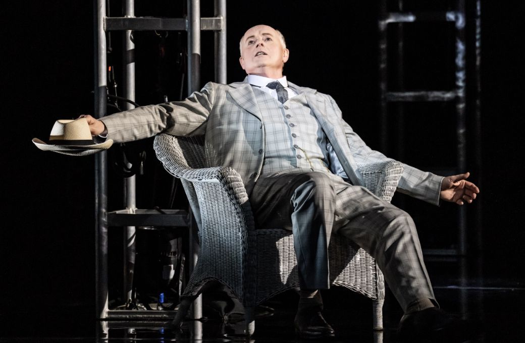 Mark Le Brocq (Gustav von Aschenbach) © Johan Persson