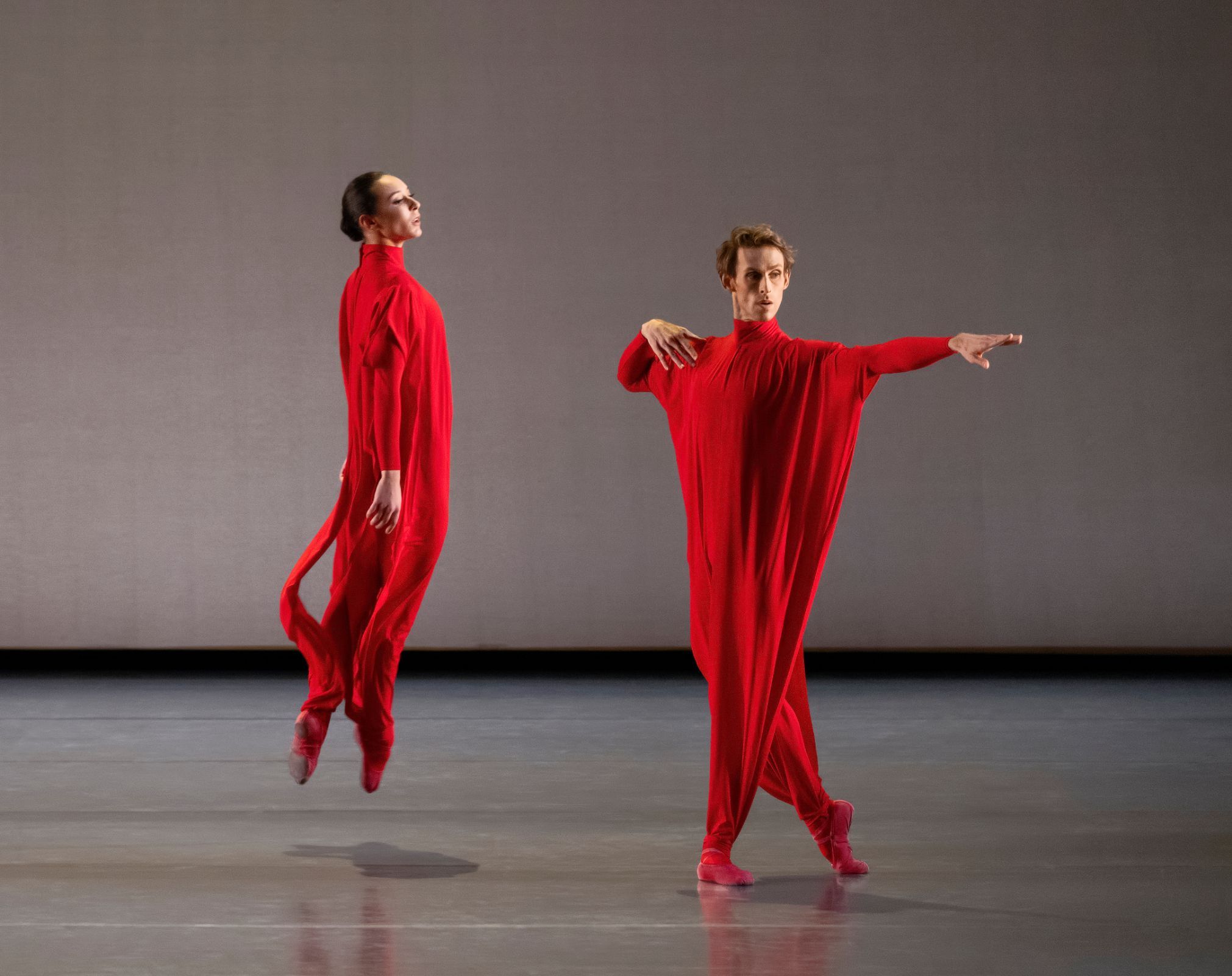 Naomi Corti and Adrian Danchig-Waring in Pam Tanowitz' <i>Gustave Le Gray No.1</i> &copy; Erin Baiano