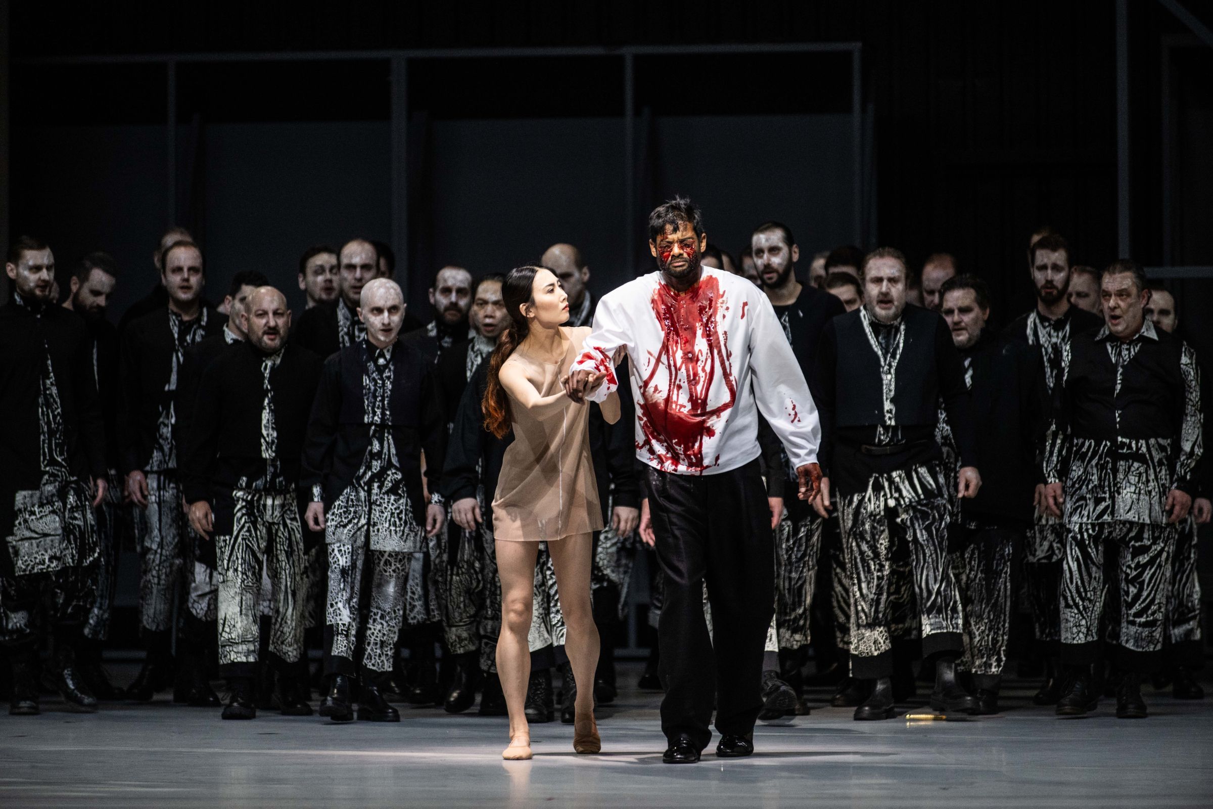 Qian Liu (Antigone) and Sean Panikkar (Oedipius) &copy; Bart Grietens