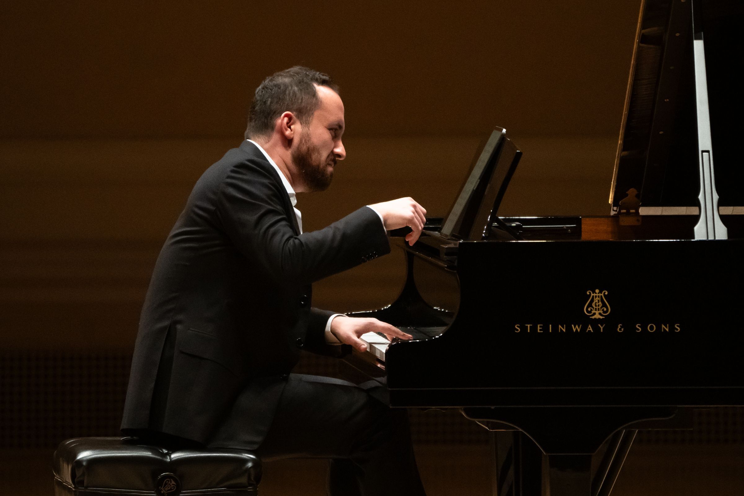Igor Levit &copy; Steven Pisano for Bachtrack