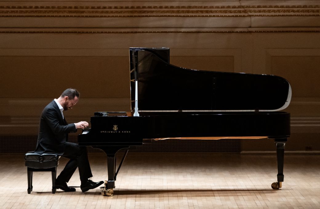 Igor Levit &copy; Steven Pisano for Bachtrack