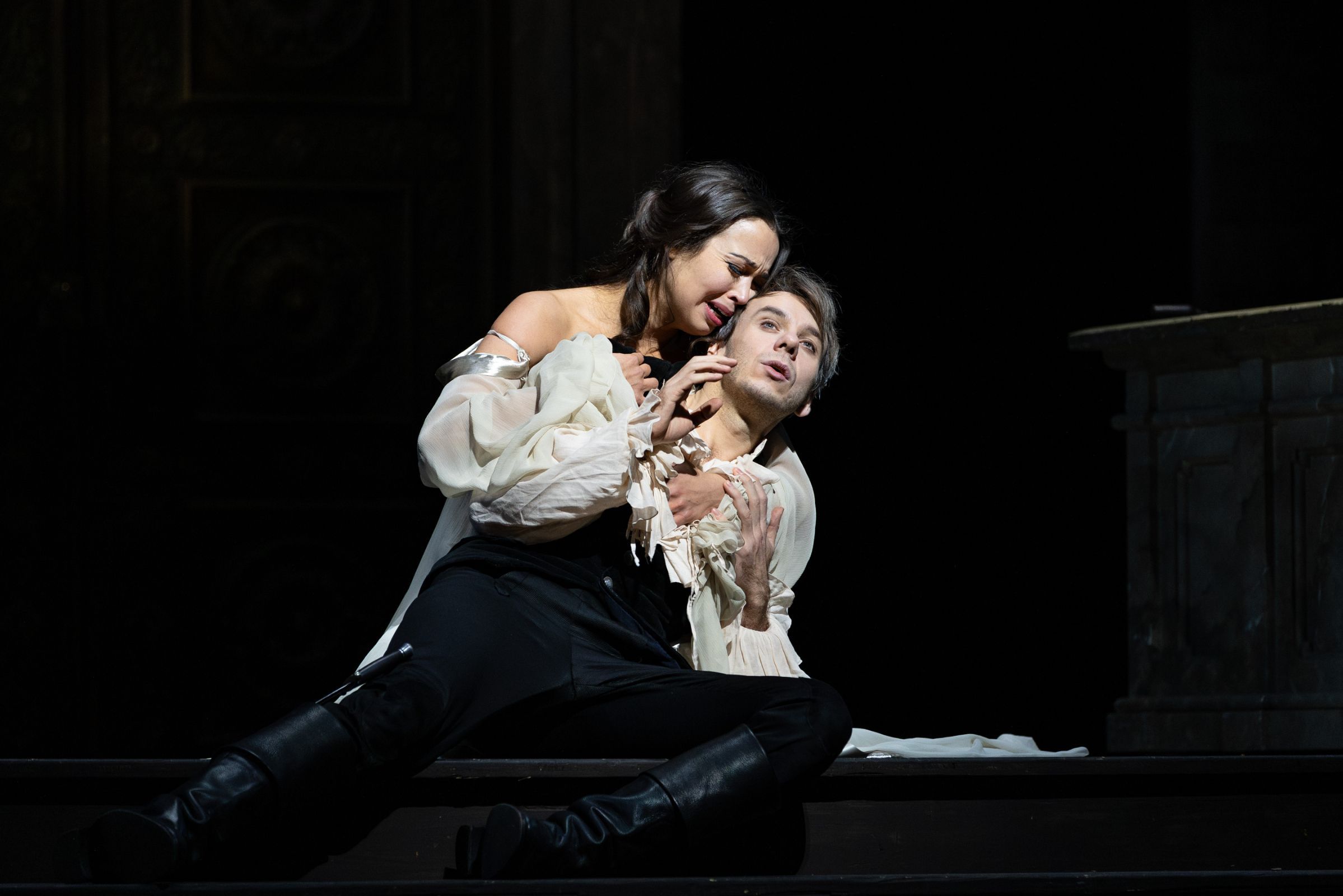 Nadine Sierra (Juliette) and Benjamin Bernheim (Roméo) © Marty Sohl | Met Opera
