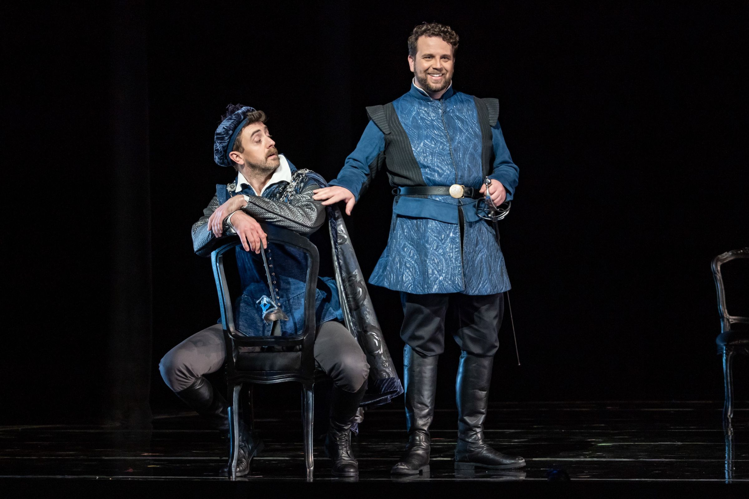 Ben Bliss (Roméo) and Johnathan McCullough (Mercutio) &copy; Don Ipock for Lyric Opera of Kansas City