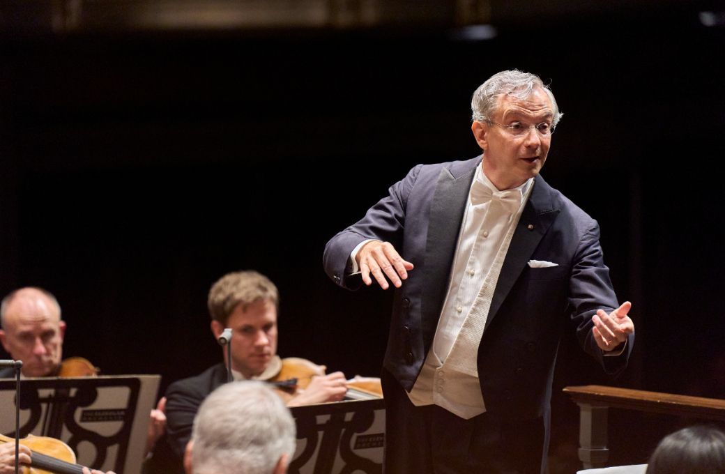 Fabio Luisi conducts The Cleveland Orchestra © Roger Mastroianni, courtesy of The Cleveland Orchestra
