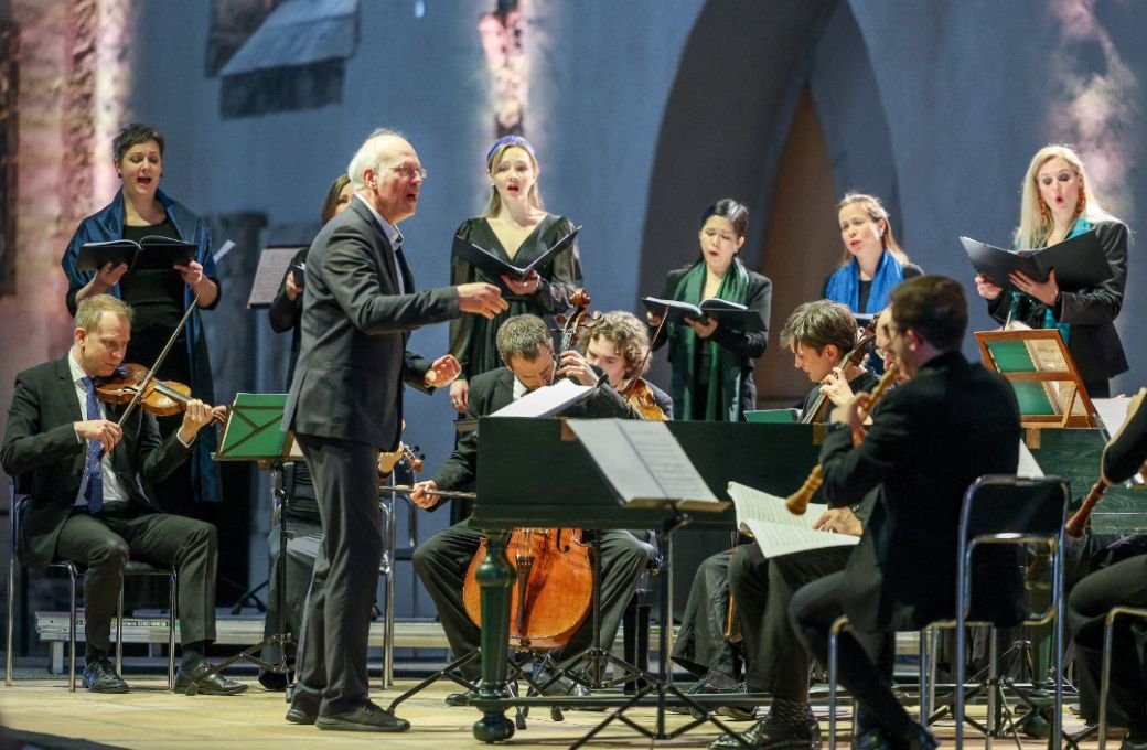 Florian Heyerick dirigiert Vox Luminis © Viktoria Kühne