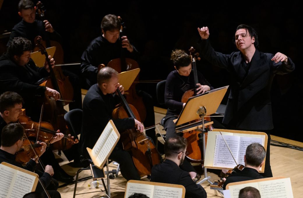 Teodor Currentzis al frente de musicAeterna en el Auditorio Nacional © Rafa Martín | La Filarmónica