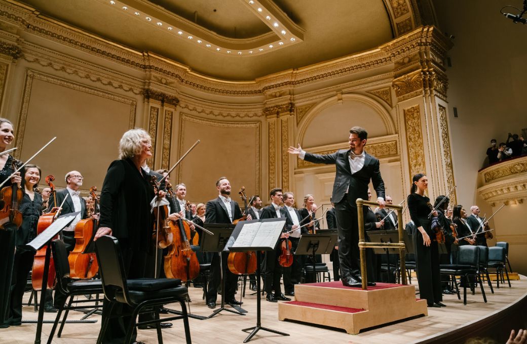Lahav Shani and the Rotterdam Philharmonic in Carnegie Hall © Fadi Kheir