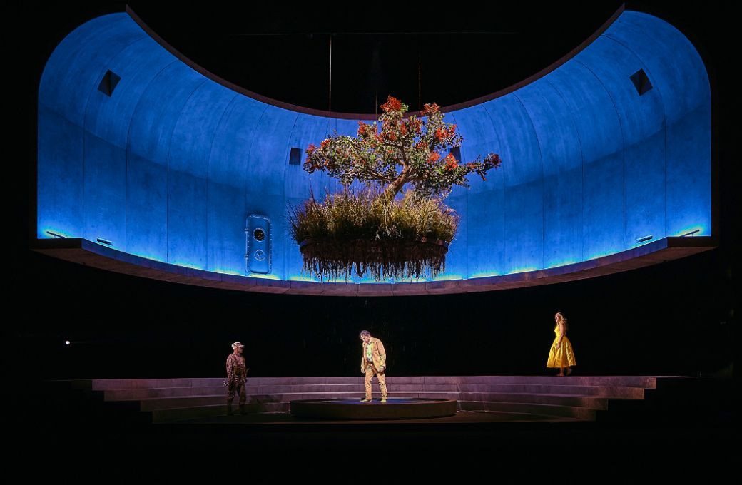 T&oacute;mas T&oacute;masson (Jochanaan) and Sin&eacute;ad Campbell-Wallace (Salome) &copy; Patricio Cassinoni