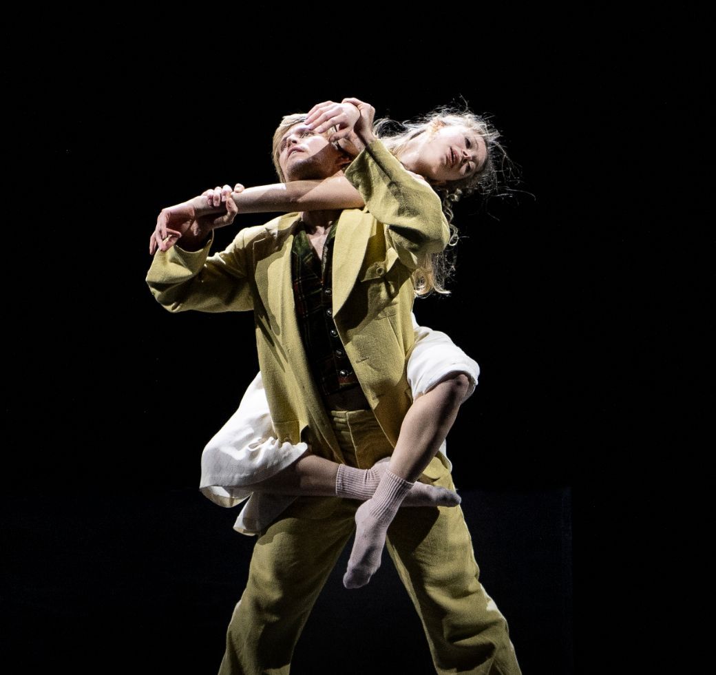 Silas Henriksen as Hjalmar Ekdal and Julie Petanova as Hedvig in <i>The Wild Duck</i> © Joerg Wiesner