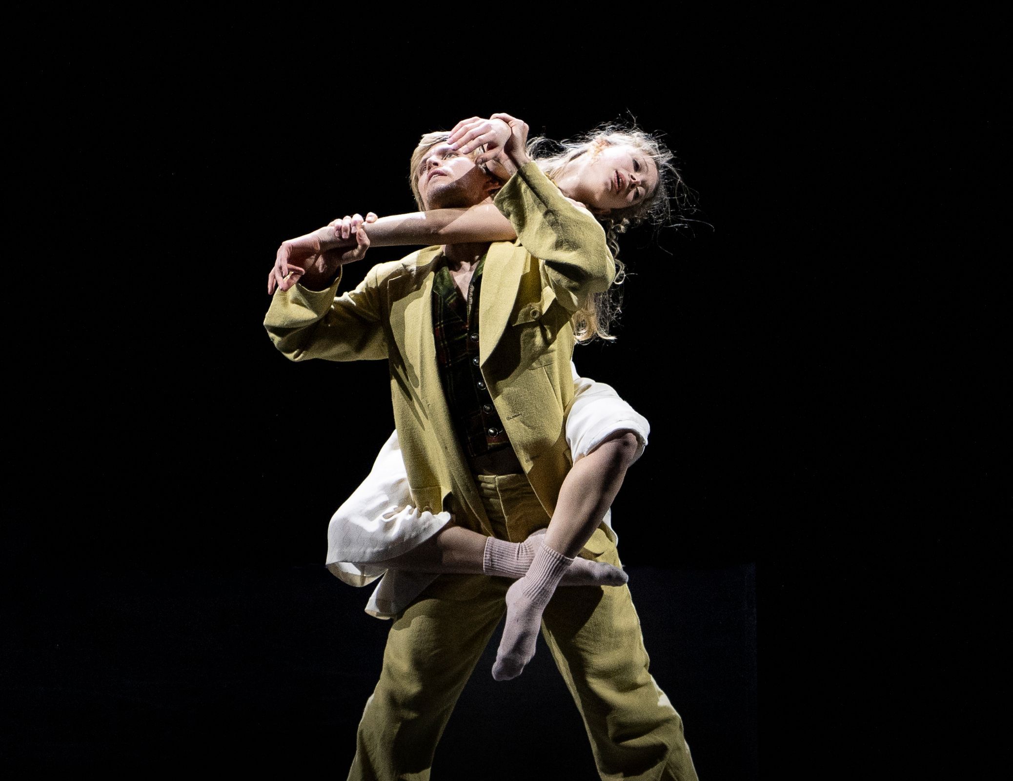 Silas Henriksen as Hjalmar Ekdal and Julie Petanova as Hedvig in <i>The Wild Duck</i> © Joerg Wiesner