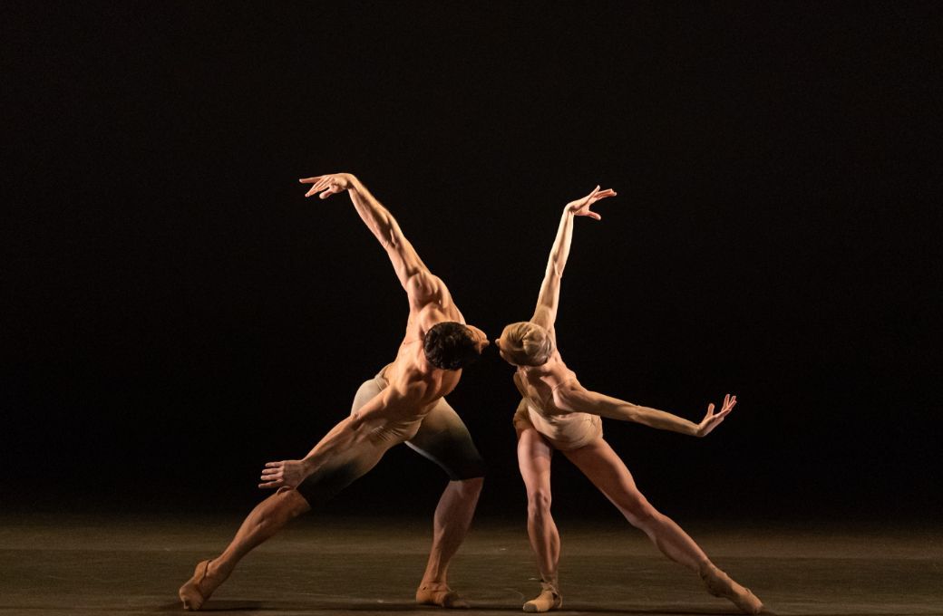 Melissa Hamilton and Roberto Bolle in <i>Caravaggio</i> duet by Mauro Bigonzetti © Jack Devant