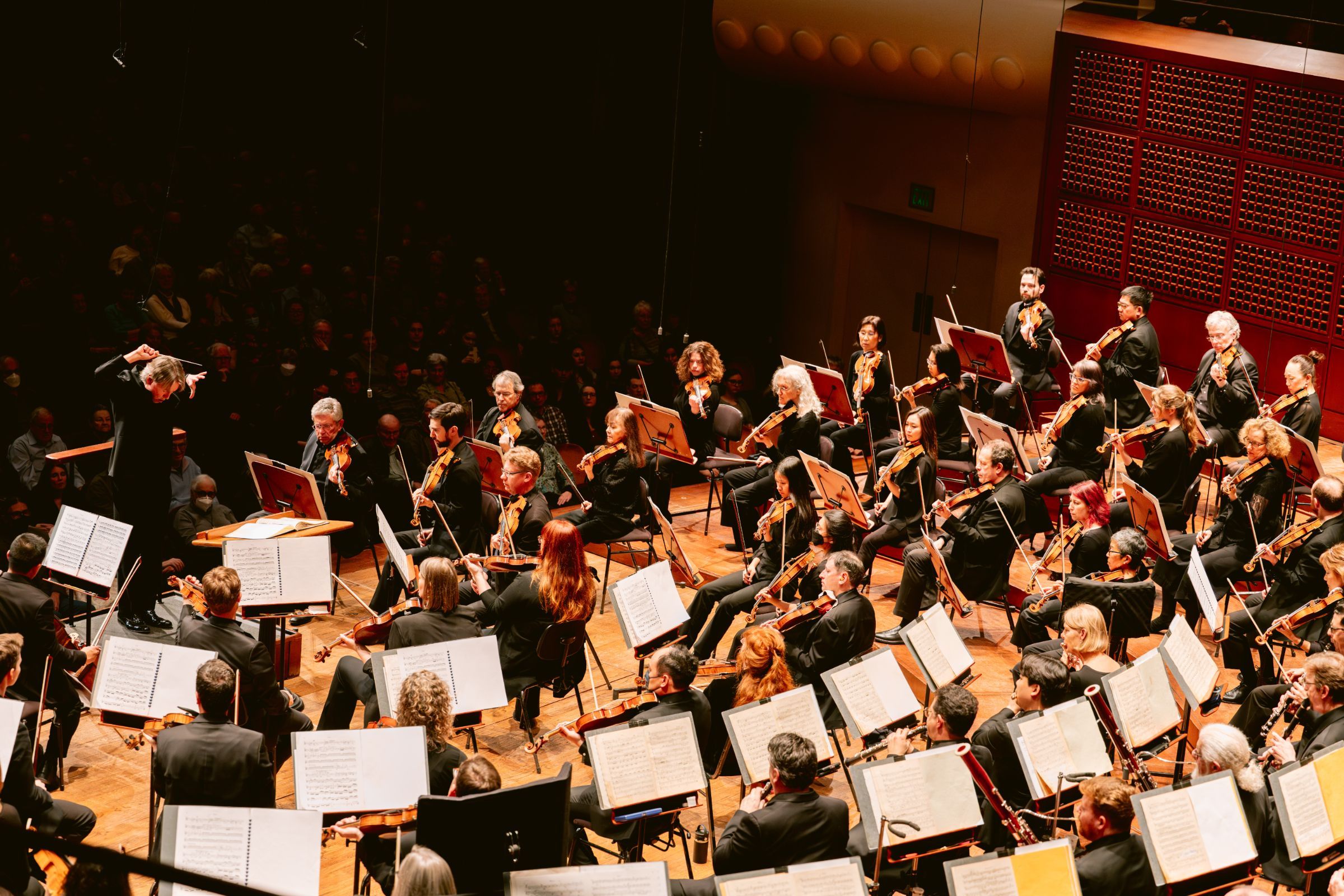 Esa-Pekka Salonen conducts the San Francisco Symphony &copy; Kristen Loken