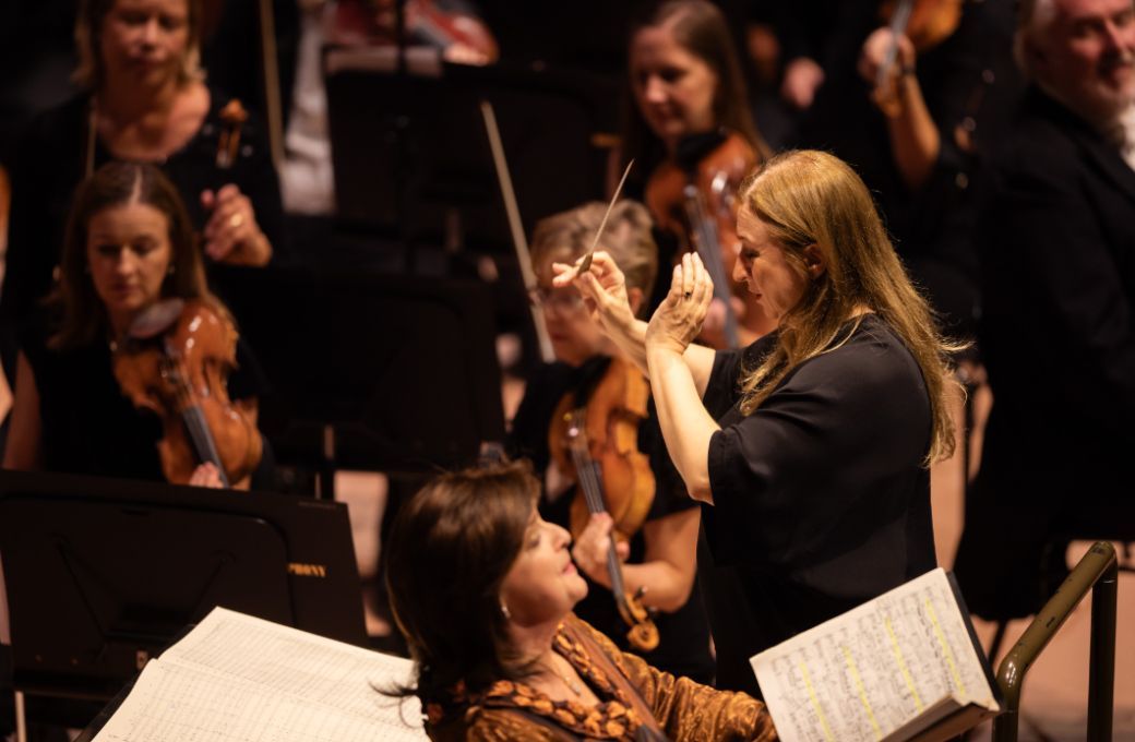 Simone Young conducts the Sydney Symphony &copy; Dan Boud