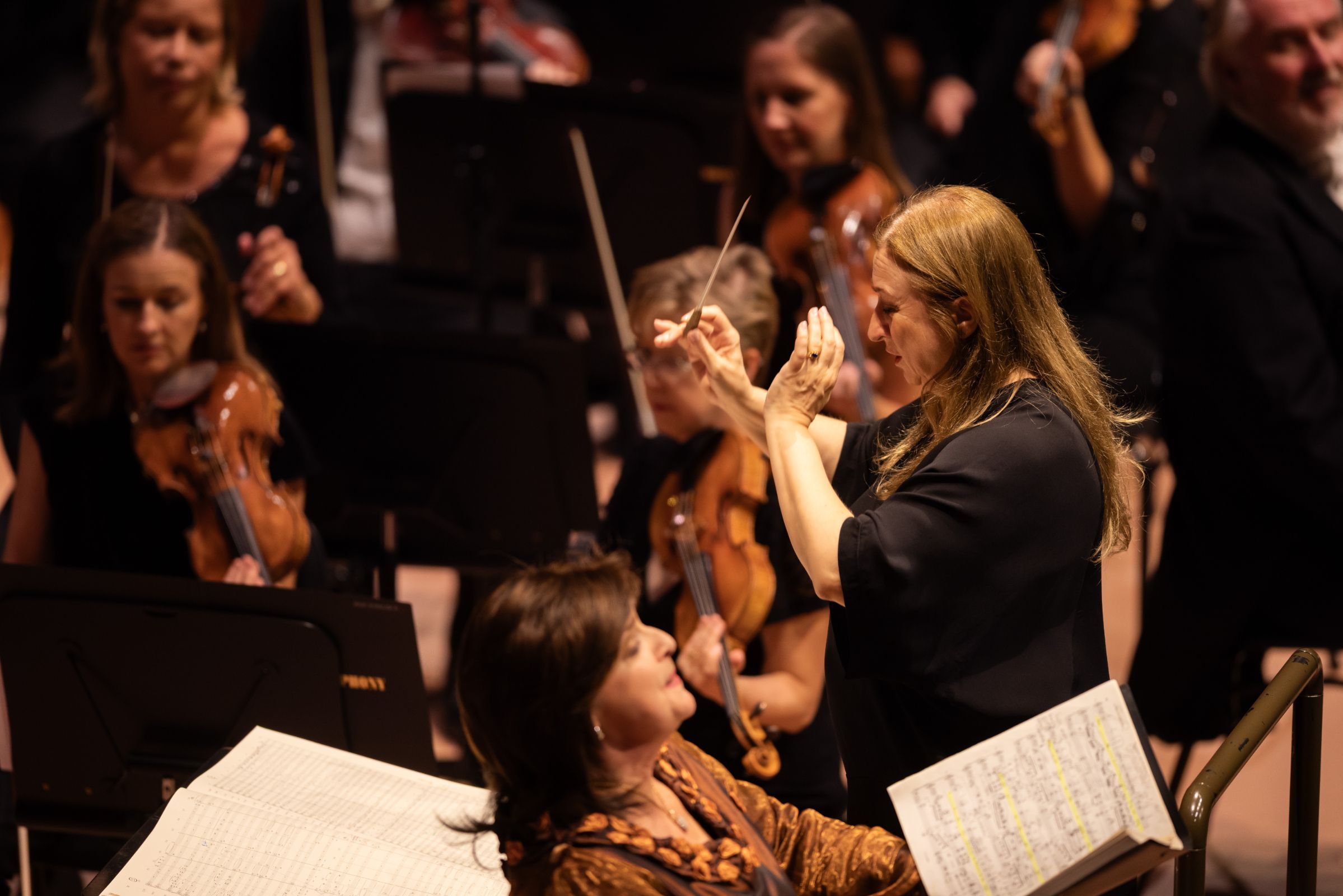 Simone Young conducts the Sydney Symphony &copy; Dan Boud
