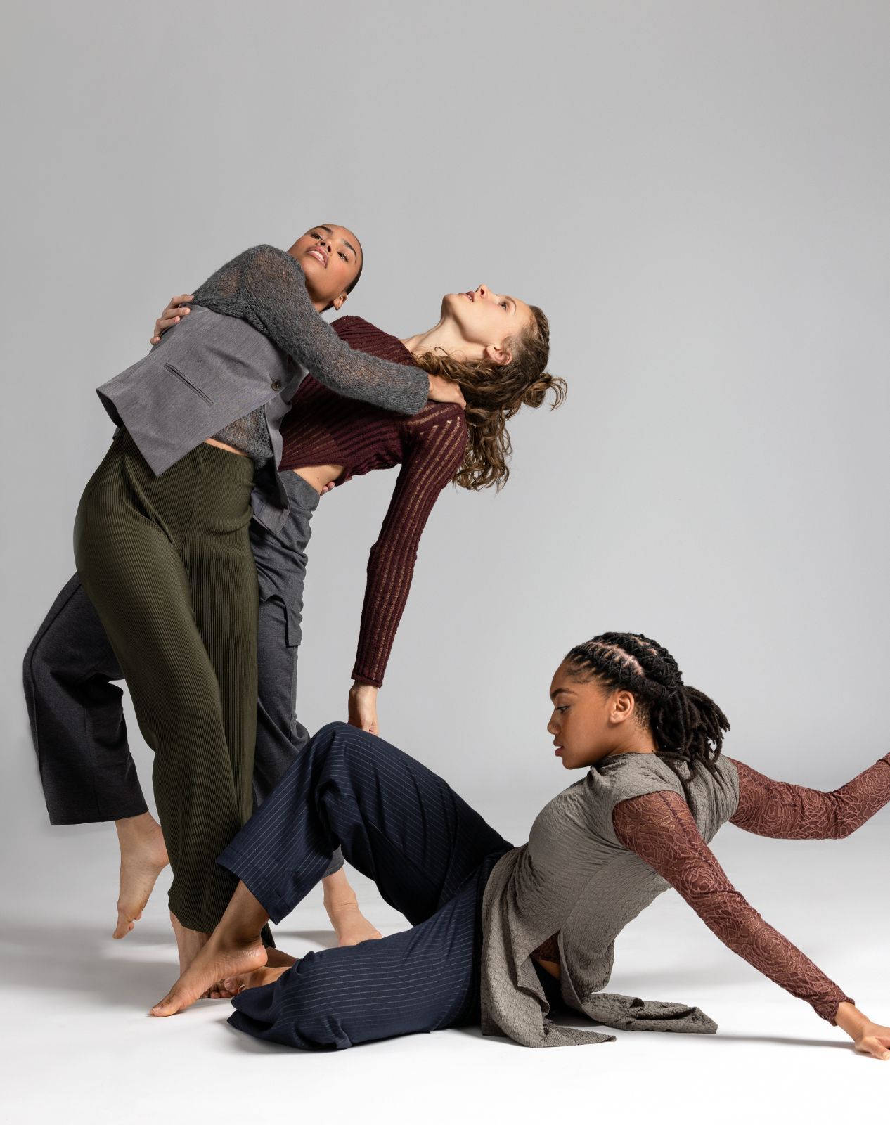 Daeyana Moss, Thryn Saxon and Joniece “Jojo” Boykins of Doug Varone and Dancers © Erin Baiano