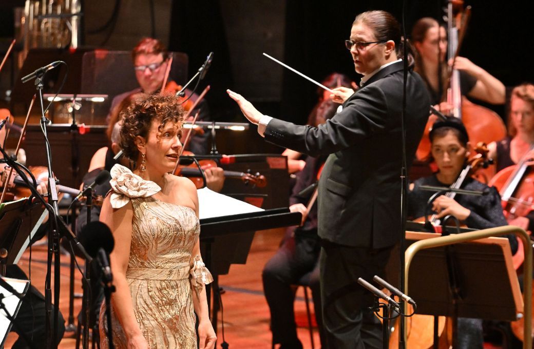 Julia Sporsén, Anna-Maria Helsing and the BBC Concert Orchestra &copy; BBC | Mark Allan