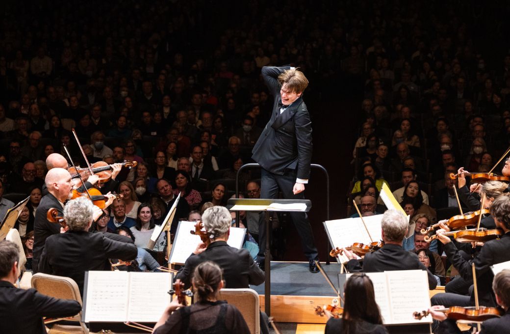 Klaus Mäkelä conducts the Orchestre de Paris © Robert Torres | Celebrity Series of Boston