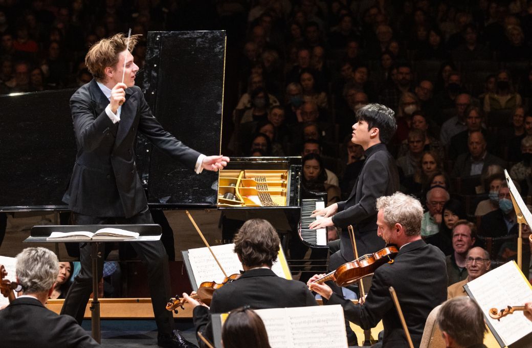 Klaus M&auml;kel&auml;, Yunchan Lim and the Orchestre de Paris &copy; Robert Torres | Celebrity Series of Boston