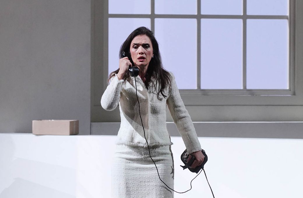 Ermonela Jaho es Elle en <i>La Voix humaine</i> &copy; Javier del Real | Teatro Real