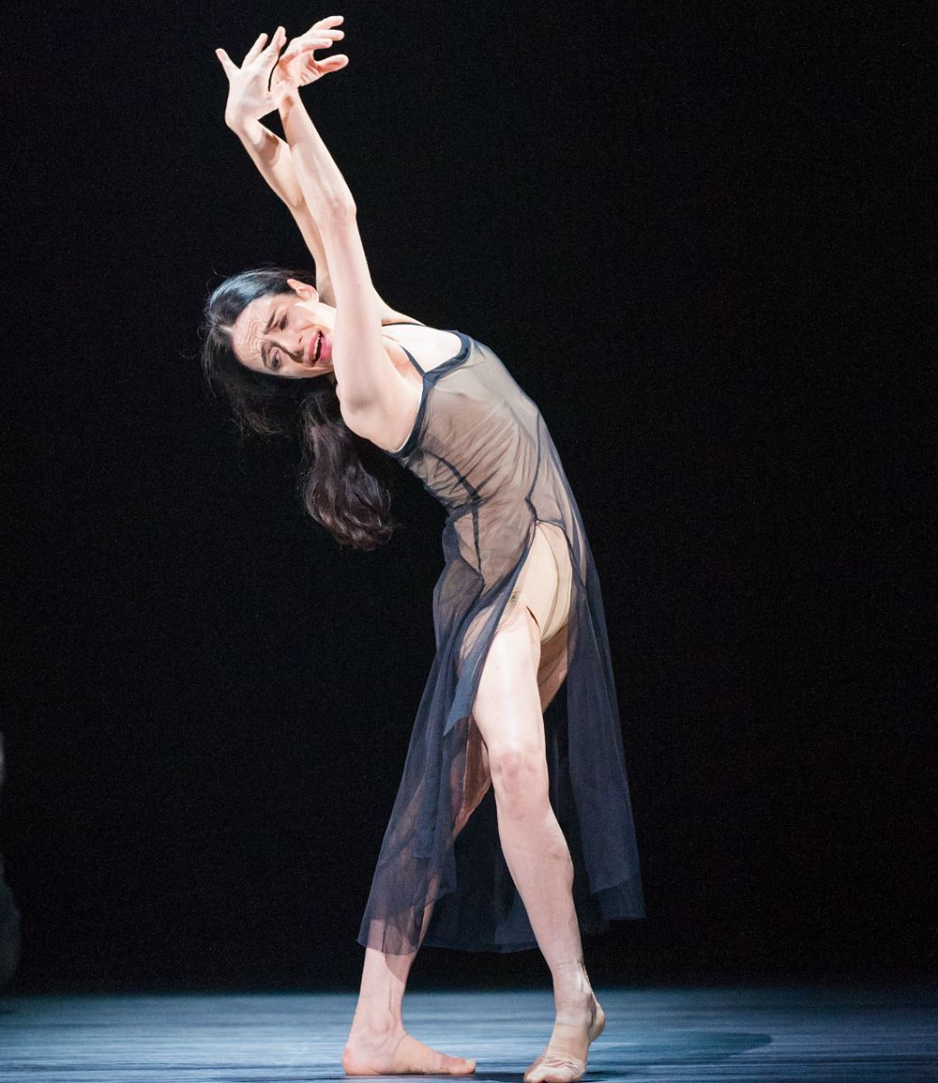 Alessandra Ferri in Act 3 of Wayne McGregor's <i>Woolf Works</i> © Tristram Kenton